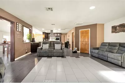 10080 Deep Creek Road, Apple Valley, CA 92308 - Photo 17