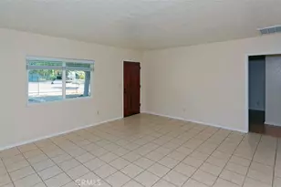 15935 Live Oak, Hesperia, CA 92345 - Photo 9