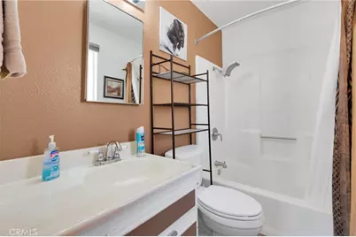 16389 Fremontia, Hesperia, CA 92345 - Photo 29