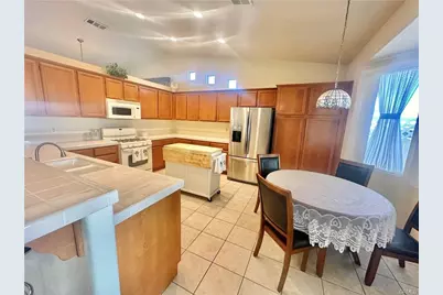 21245 Cask Court, Apple Valley, CA 92308 - Photo 13