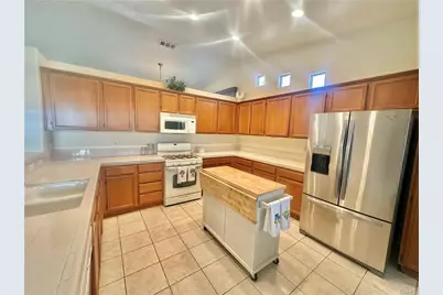 21245 Cask Court, Apple Valley, CA 92308 - Photo 11