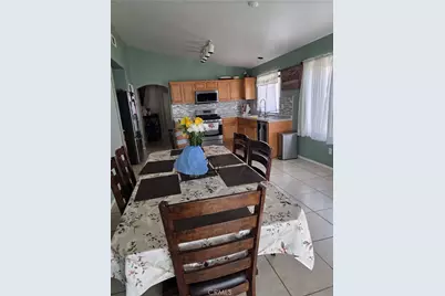 15053 Brown, Victorville, CA 92394 - Photo 5
