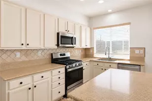 8168 April, Hesperia, CA 92345 - Photo 9