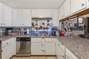 8439 Sunset Trail, Rancho Cucamonga, CA 91730 - Photo 17