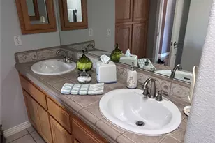 13565 Farmington St, Oak Hills, CA 92344 - Photo 19