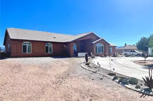 13565 Farmington St, Oak Hills, CA 92344 - Photo 5