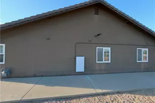 6738 Tamarisk, Hesperia, CA 92344 - Photo 3