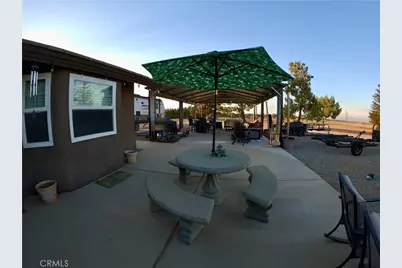 6738 Tamarisk, Hesperia, CA 92344 - Photo 5