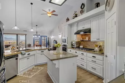 23355 Cuyama, Apple Valley, CA 92307 - Photo 17