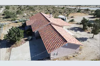 10685 Crystal Air, Pinon Hills, CA 92372 - Photo 3