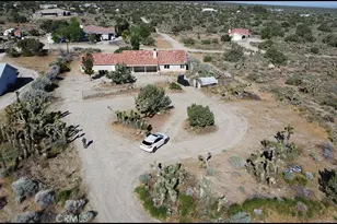 10685 Crystal Air, Pinon Hills, CA 92372 - Photo 7