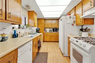 17994 Pine St, Hesperia, CA 92345 - Photo 23