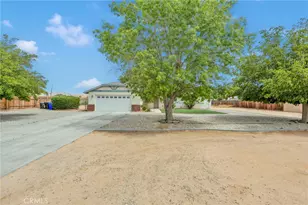 14285 Kiowa Rd, Apple Valley, CA 92307 - Photo 3