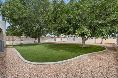 14285 Kiowa Road, Apple Valley, CA 92307 - Photo 35