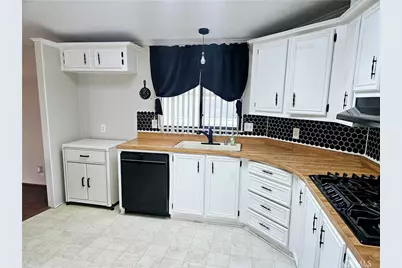 9161 Santa Fe #20, Hesperia, CA 92345 - Photo 17