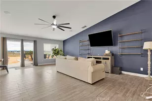 17647 Park Plaza Ct, Victorville, CA 92395 - Photo 7