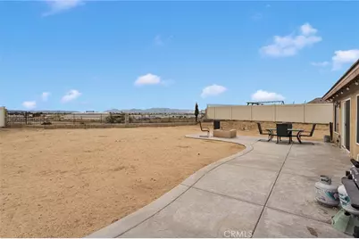 17647 Park Plaza Court, Victorville, CA 92395 - Photo 35