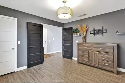 17647 Park Plaza Court, Victorville, CA 92395 - Photo 19