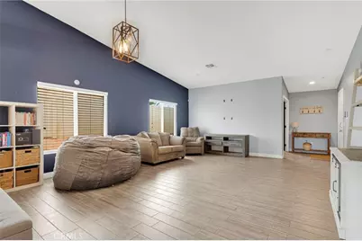 17647 Park Plaza Court, Victorville, CA 92395 - Photo 33