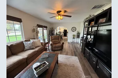 26262 Community, Barstow, CA 92311 - Photo 9