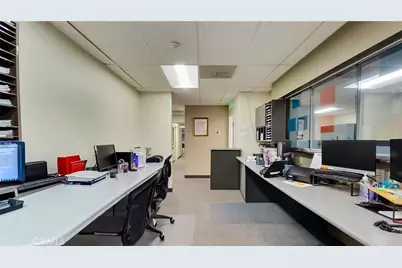 18145 US Highway 18 #D, Apple Valley, CA 92307 - Photo 5