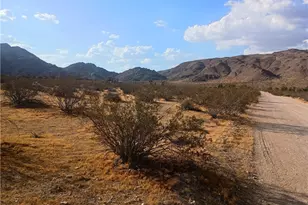13089 Sunset Dr, Lucerne Valley, CA 92356 - Photo 1