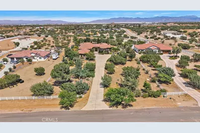 8323 Macron, Oak Hills, CA 92344 - Photo 65