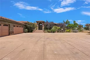 8323 Macron, Oak Hills, CA 92344 - Photo 3