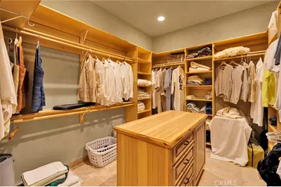 8323 Macron, Oak Hills, CA 92344 - Photo 45