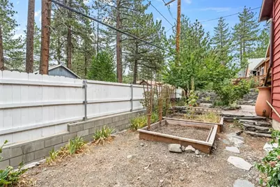1056 Lark, Wrightwood, CA 92397 - Photo 29