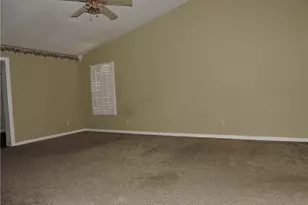 14733 Ladybird, Victorville, CA 92394 - Photo 17