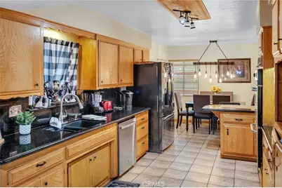 17598 Linden Street, Hesperia, CA 92345 - Photo 15