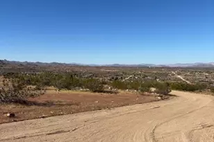 5437 Davis Way, Yucca Valley, CA 92284 - Photo 11