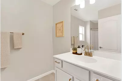 9400 Azurite Avenue, Hesperia, CA 92344 - Photo 33