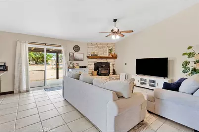6432 Lime, Phelan, CA 92371 - Photo 15