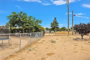 6432 Lime, Phelan, CA 92371 - Photo 49