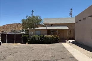 219 N 1st Ave, Barstow, CA 92311 - Photo 1