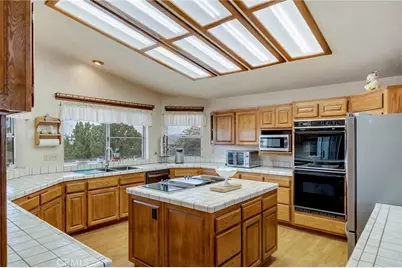 18664 Plumas, Hesperia, CA 92345 - Photo 13