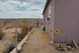 313 Desnok, Needles, CA 92363 - Photo 3