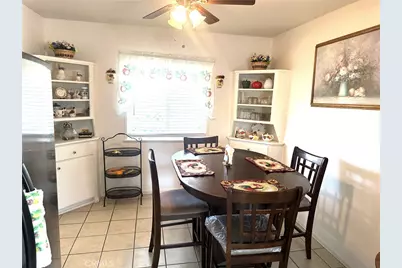 16116 Cajon, Hesperia, CA 92345 - Photo 9