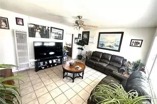 16116 Cajon, Hesperia, CA 92345 - Photo 3