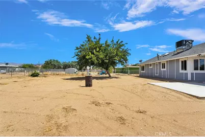 11931 Puye, Apple Valley, CA 92308 - Photo 39