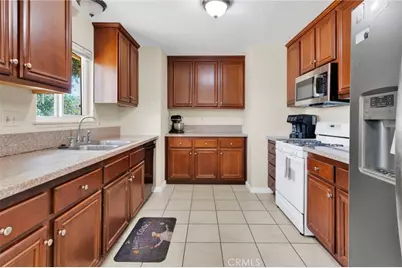 11931 Puye, Apple Valley, CA 92308 - Photo 9