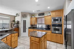 13010 Yellowstone, Victorville, CA 92395 - Photo 19