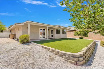 12847 Autumn Leaves Avenue, Victorville, CA 92395 - Photo 37