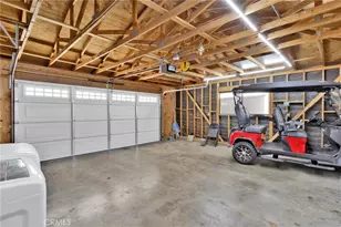 12847 Autumn Leaves Ave, Victorville, CA 92395 - Photo 33