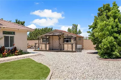 6955 Oak View Court, Oak Hills, CA 92344 - Photo 33