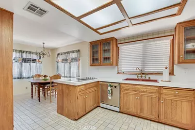 12915 Greensboro, Victorville, CA 92395 - Photo 15