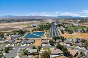 18440 Mountain Meadows Dr, Victorville, CA 92395 - Photo 5