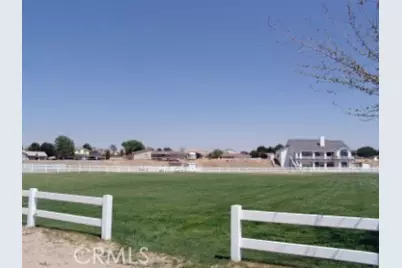 18440 Mountain Meadows Drive, Victorville, CA 92395 - Photo 59